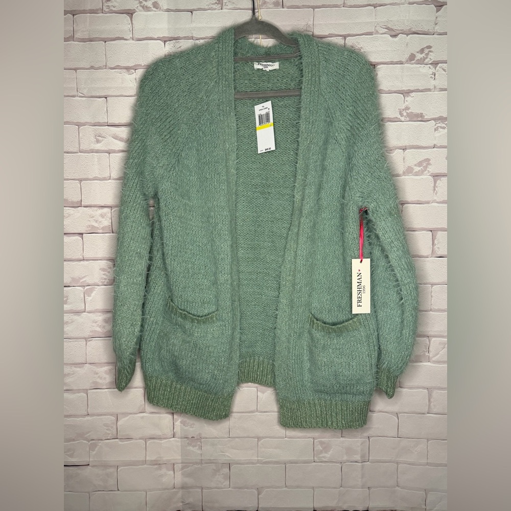 NWT Freshman‎ Women's Soft Green Cardigan